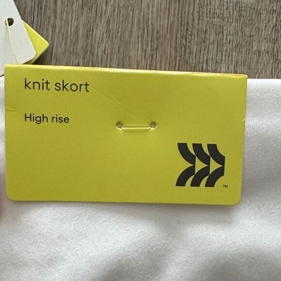 All in Motion White Skort S - Picture 5 of 5